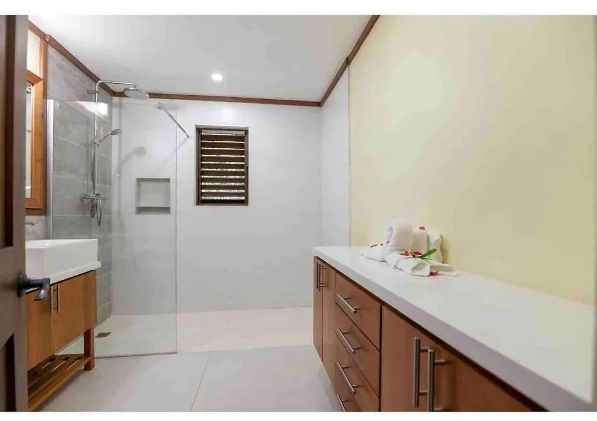 Naseberry Lodge At Oracabessa Hill Cottages -Cozy 2-Bedroom Villa 0*,  牙买加